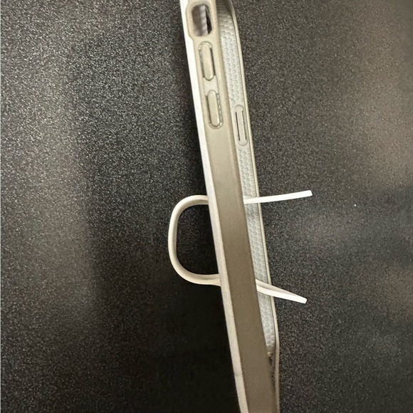 IPhone 12 Pro Max Loopy case - Picture 10 of 11